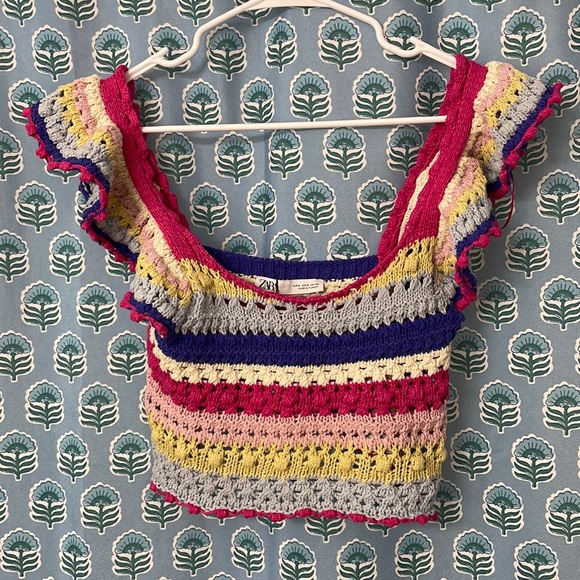 🌟HOST PICK 6/25!🌟 NWT rare HTF Zara multicolor ruffle knit crochet top! Size S - Picture 5 of 9